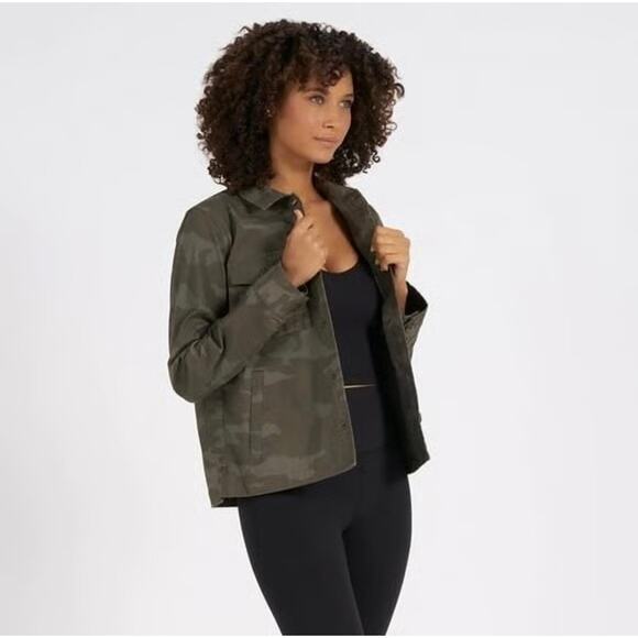 Vuori Ripstop Jacket in Oregano Camo Camouflage Size S✨ - Picture 2 of 10